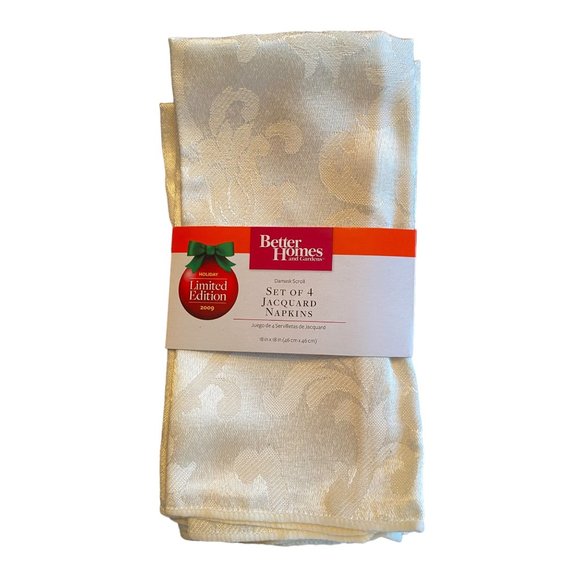 Leaf Fall Thanksgiving Table Runner + 4 Cream color Cloth Napkins - Picture 7 of 8